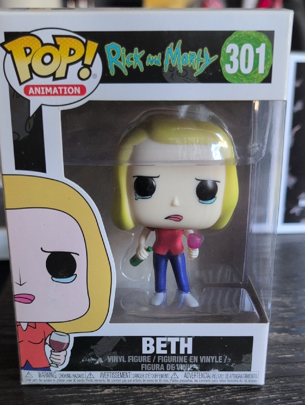 Funko Pop! Animation Rick and Morty 301 Beth - Yellow Hair, Pink Top, Blue Pants